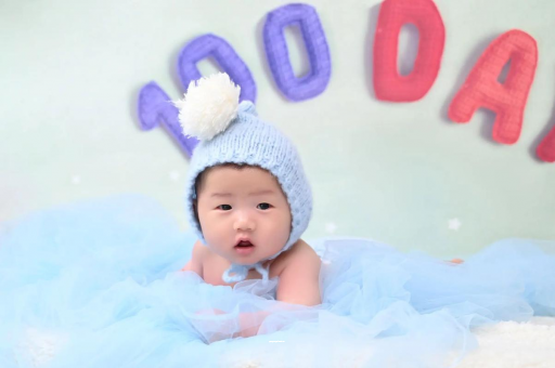 山南6个月宝宝睡觉摇头